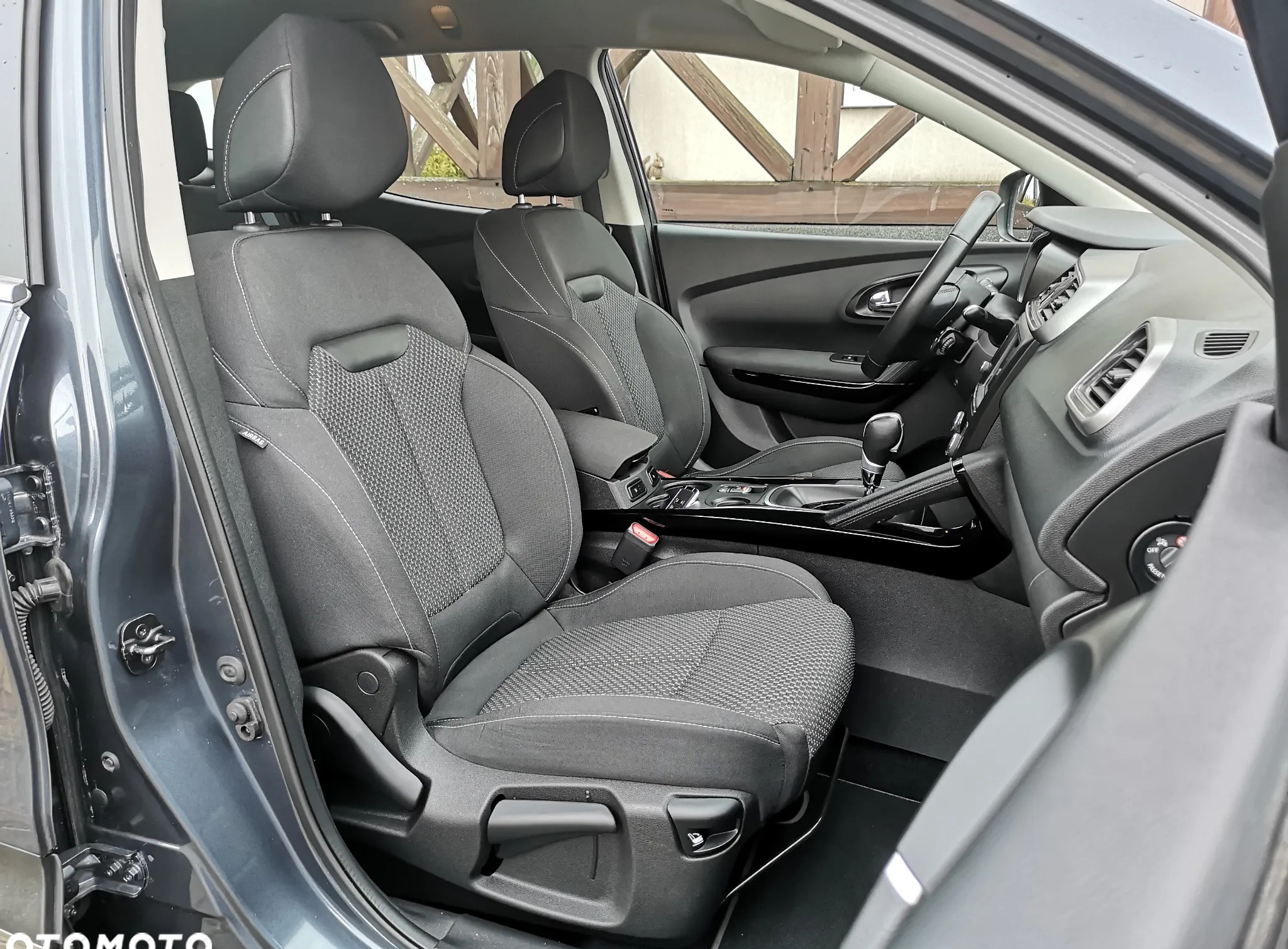 Renault Kadjar cena 63900 przebieg: 98576, rok produkcji 2018 z Kamieńsk małe 137
